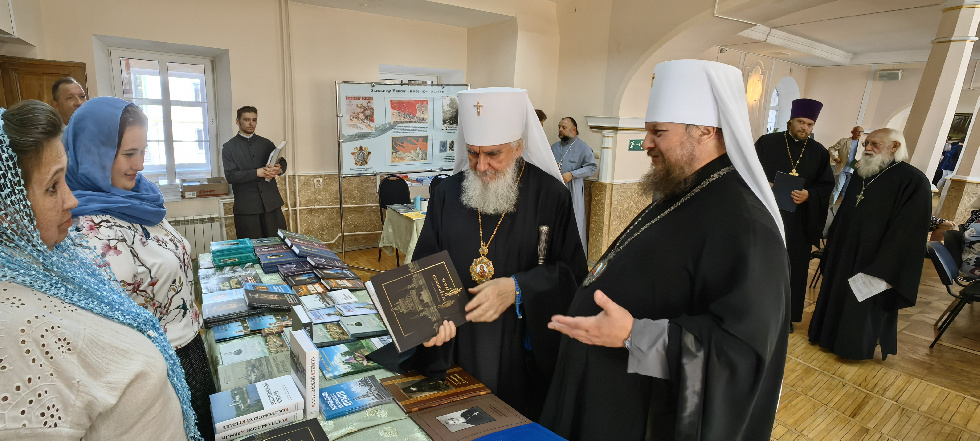 В Костроме проходит выставка «Радость Слова»