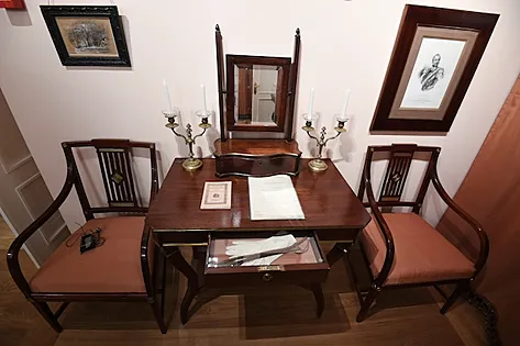В Орловской области впервые представят подаренные музею 32 письма Тургенева