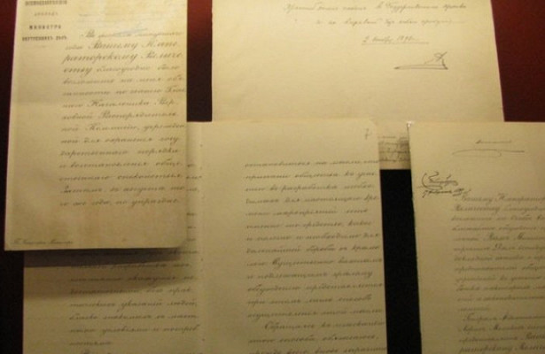 Историки установили старейший документ в архангельском областном архиве