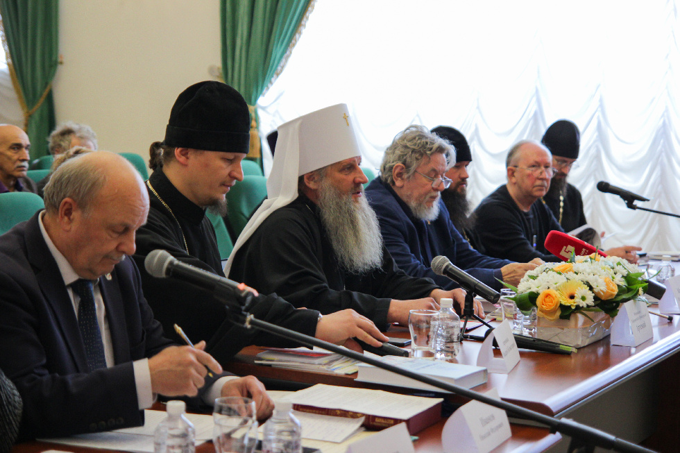 В Хабаровске рассмотрели взаимодействие Церкви и писательского сообщества