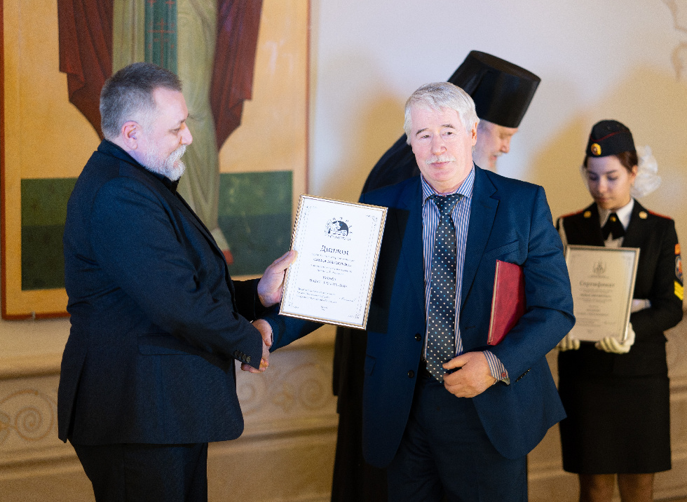 Писатель Павел Кренев удостоен премии имени Аксакова