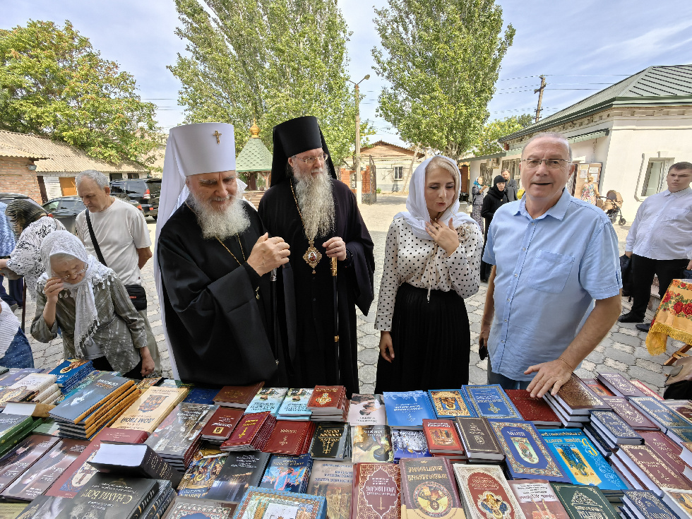 В Бердянске проходит выставка «Радость Слова»