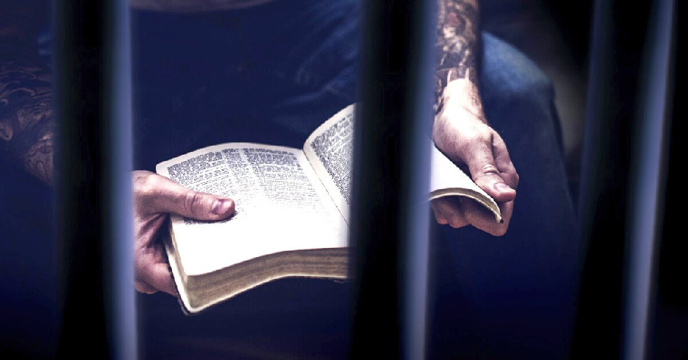 В Мариинской епархии завершился сбор книг для заключённых