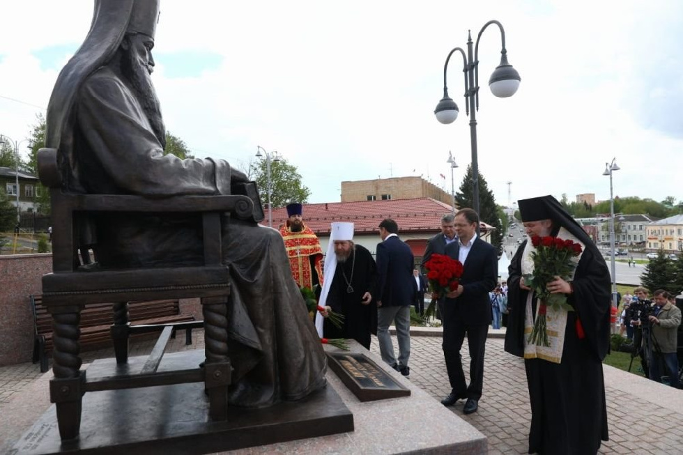 В Волоколамске открыли памятник митрополиту Питириму (Нечаеву)