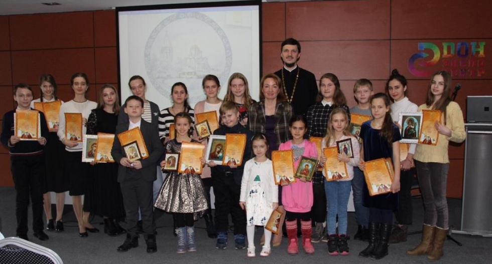 В Ростове-на-Дону наградили победителей детских литературных конкурсов