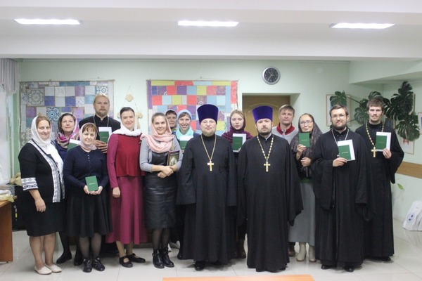В Калужской епархии завершились курсы жестового языка для священников и мирян