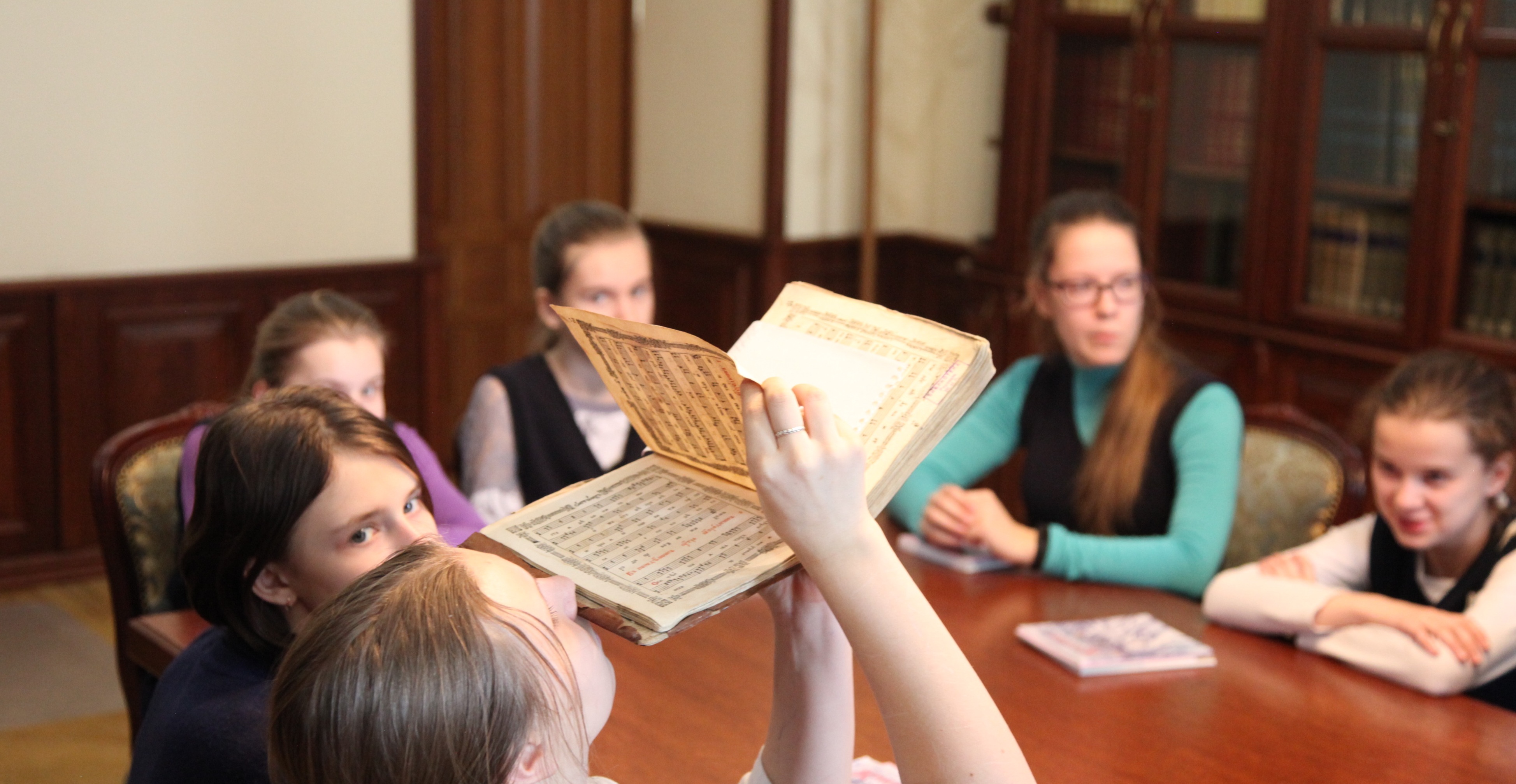 Когда пора начинать учить ребенка читать