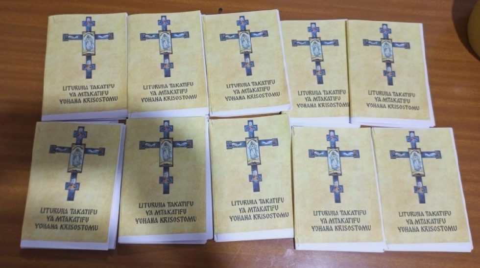 На приходе Русской Православной Церкви в Кении напечатаны книги с чинопоследованием Литургии на суахили