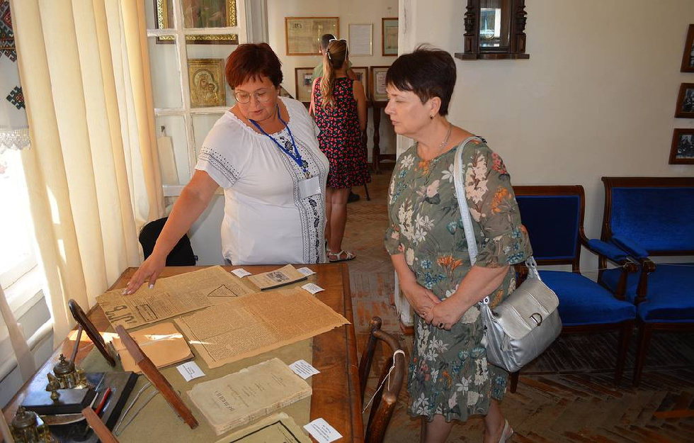 В музее Алушты представили три Евангелия писателя Ивана Шмелева