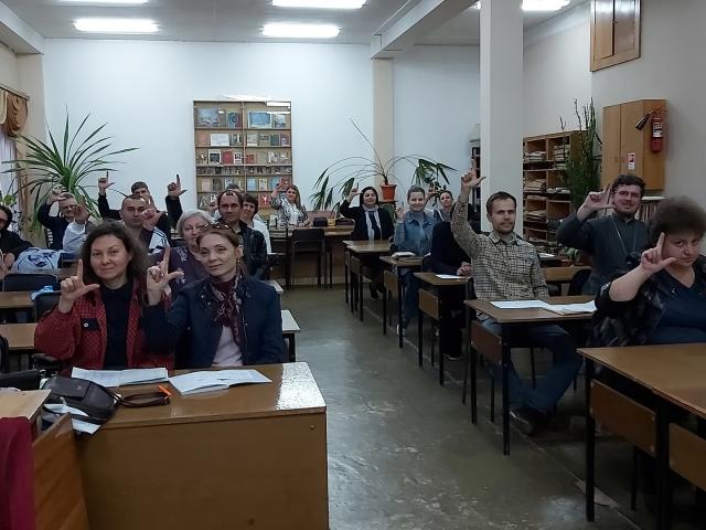 Кавказские катехизаторы начали изучать жестовый язык