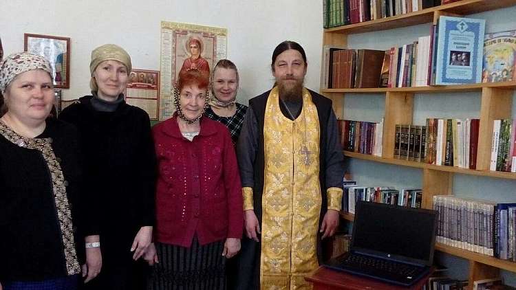 В рамках проекта «Помоги-приходу.ру» Забайкальскому храму передали книги