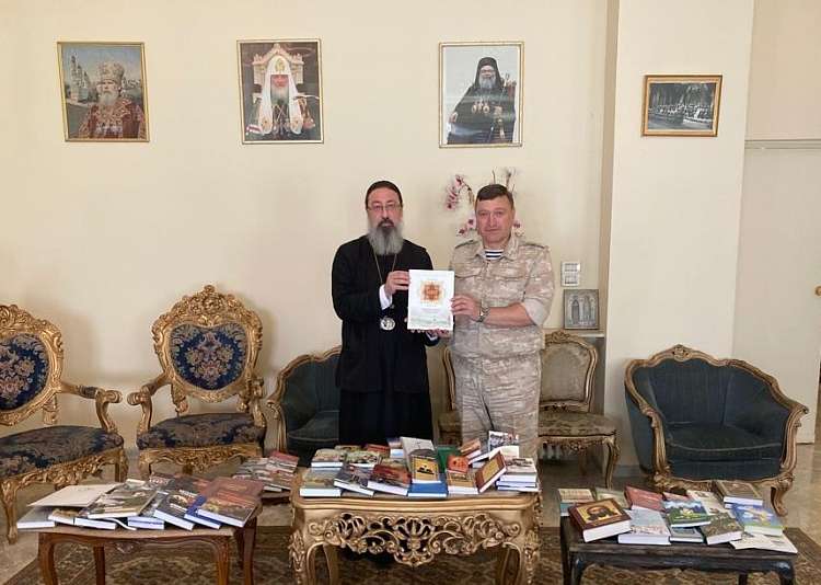 Издательский Совет передал комплект духовной литературы Представительству Русской Церкви в Дамаске 