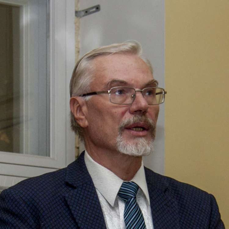 «У православного писателя нет соответствующего удостоверения»