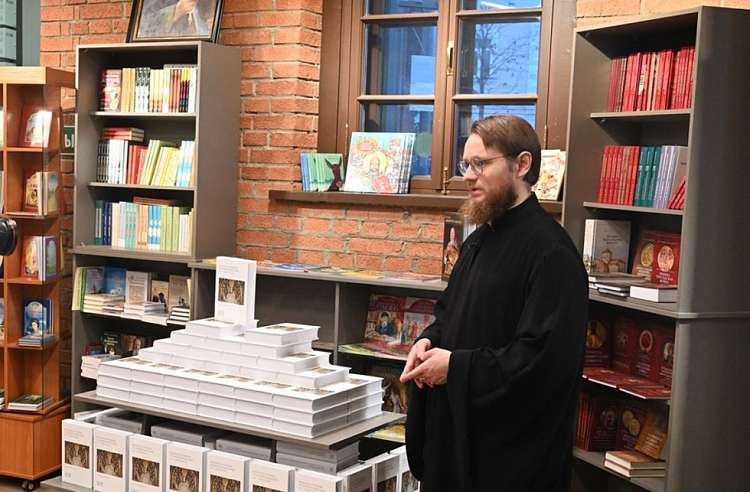 «Наше издательство является лицом Академии, показывает, чем она живет»