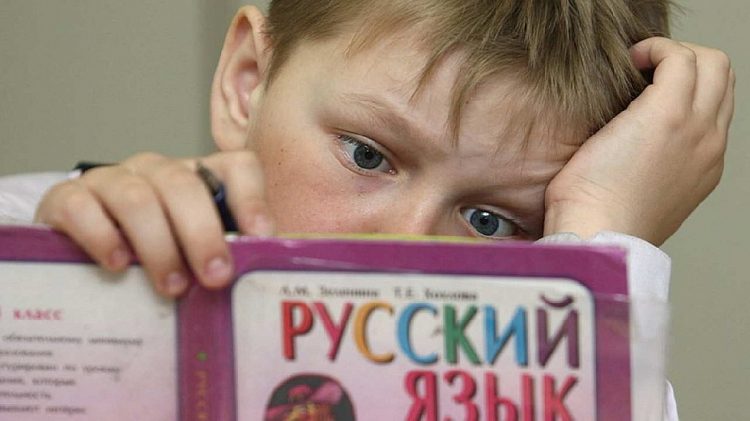 Челябинский приход проводит уроки по русскому и английскому языкам