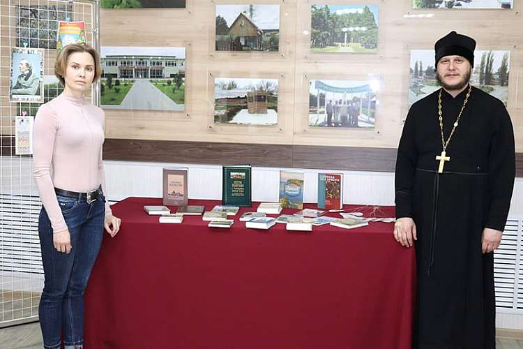 В Воронежской епархии возобновили акцию "Подари книгу"