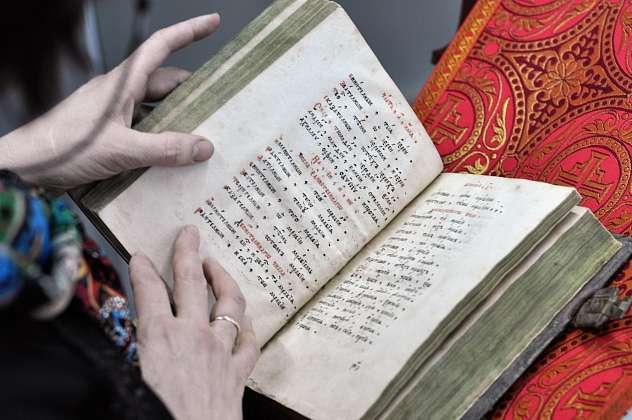 В Миссионерском институте Екатеринбурга ко Дню православной книги прошла «Выставка одной книги»