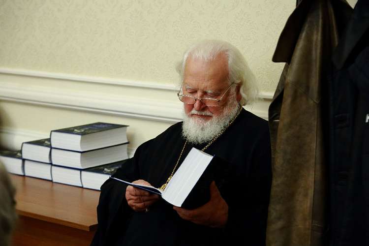 ПСТГУ представил монографию о жизни митрополита Гурия (Егорова)