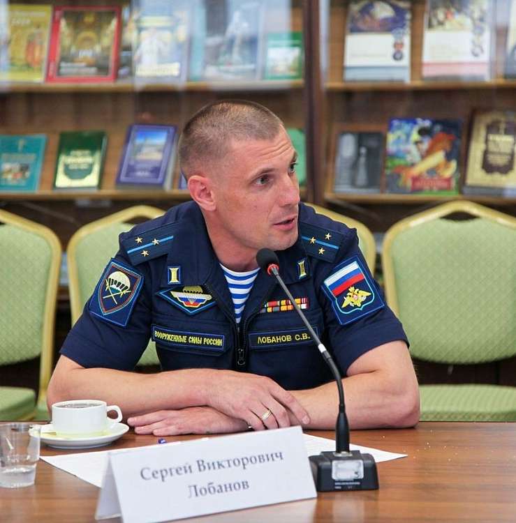 На чьей стороне правда