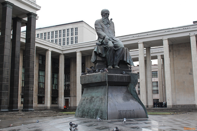 До конца года в Москве пройдет 179 мероприятий в честь 200-летия Достоевского