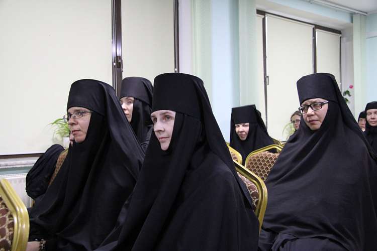 В Черноостровском монастыре Малоярославца рассказали о современном монашестве