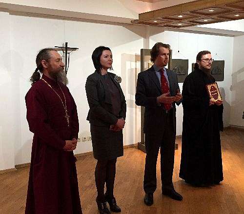 Музей современного церковного искусства представил пасхальную выставку в одной из московских библиотек