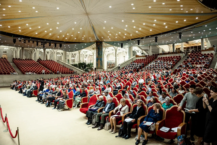 На III Международном съезде регентов и певчих в Москве представили издания факультета церковных искусств