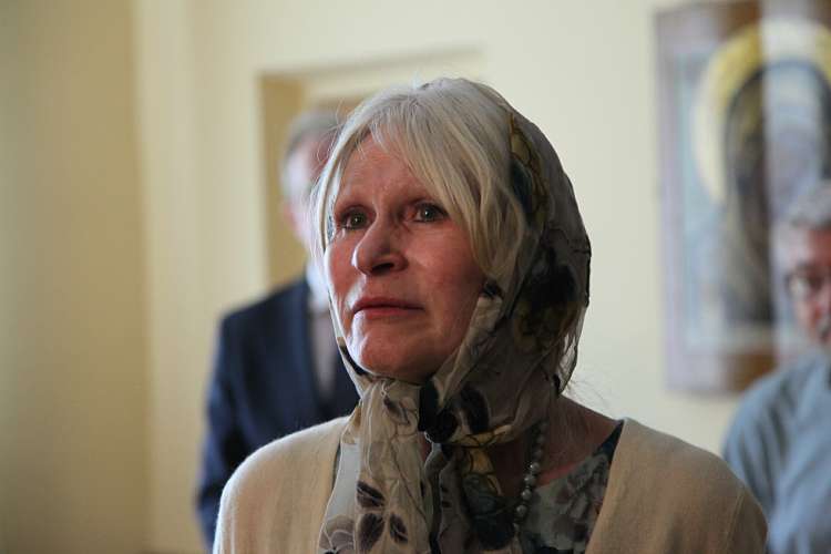 Олеся Николаева. "Двойное дно"