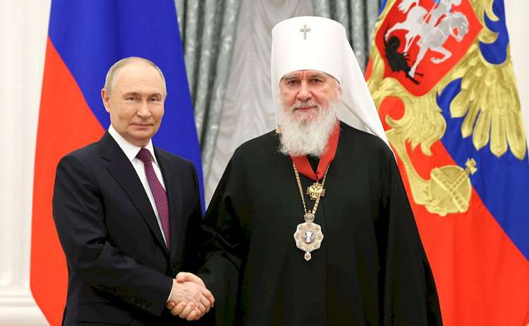 Президент Российской Федерации вручил митрополиту Клименту орден «ЗА ЗАСЛУГИ ПЕРЕД ОТЕЧЕСТВОМ»