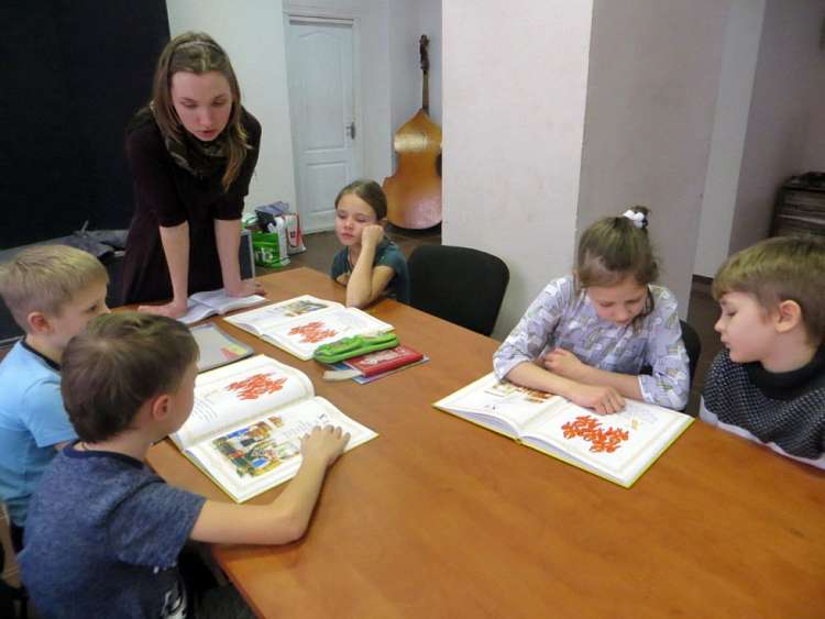 «Мы учимся рисовать иллюстрации, орнаменты, изучаем каллиграфию»