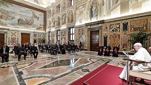 Папа Франциск призвал семинаристов читать Достоевского