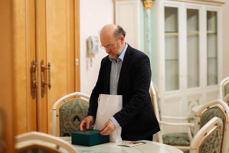 Кризис культурализма, или Казус Аверинцева